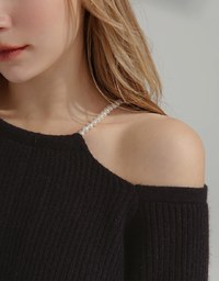 Pearl Chain Off-shoulder Knitted Dress