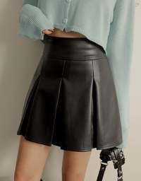 Stylish Leather Wide Pleated Skirt