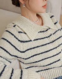 Lapel Line Knitted Top