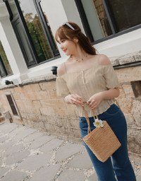 Cut Out Shoulder Puff Sleeve Ruffled Top