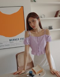 Cut Out Shoulder Puff Sleeve Ruffled Top