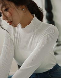 Turtleneck Ribbed Knit Long Sleeve Top With Ruffle Collar