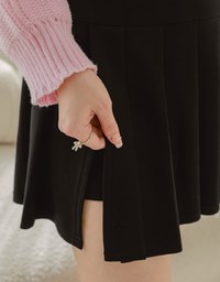 AIRY HOURGLASS Pleated A Line Mini Skirt