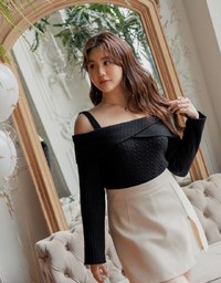 Cut Out Shoulder Cable Knit Top