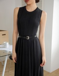 Elegant Knit Maxi Dress (With Belt)