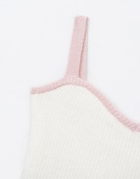 Simple Contrast Color Knit Padded Cami Top