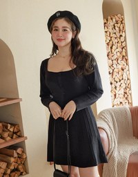 Long Sleeve A Line Pleated Knitted Mini Dress