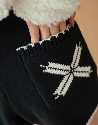 Christmas Themed Knit Shorts