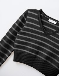 V Neck Striped Long Sleeve Knit Top