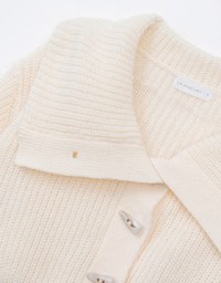 Horn Button Sailor Collar Knit Top