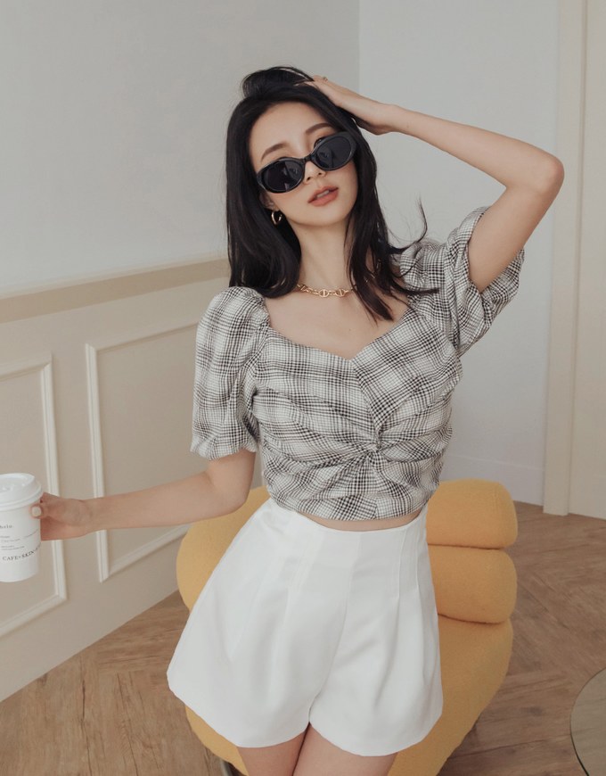 Front Twist Checkered Puff Sleeve Top - AIR SPACE