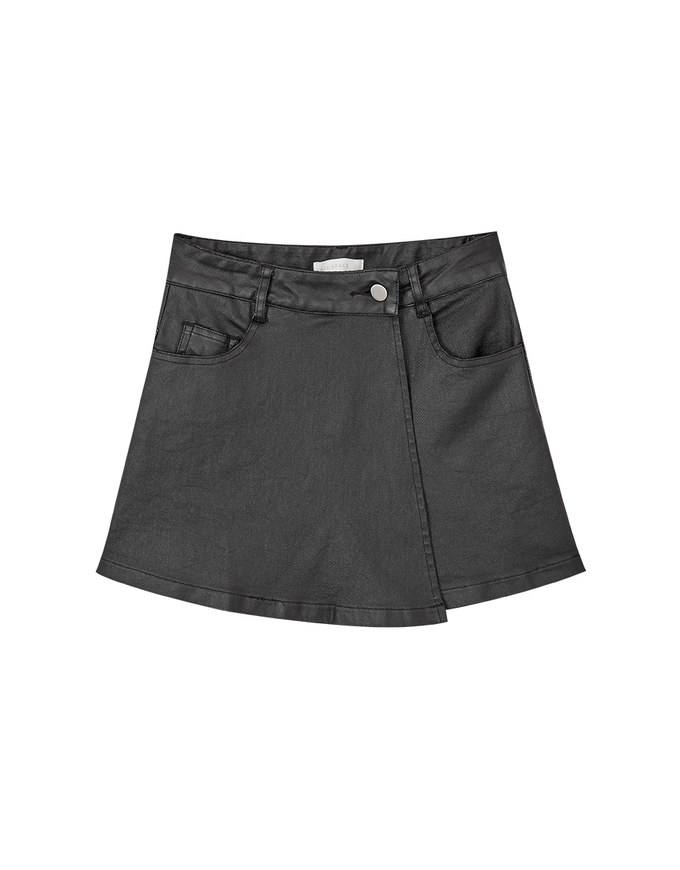Edgy Slimming Matte Faux Leather Skort