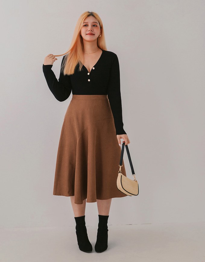 Asymmetrical Flare Elastic Midi Skirt