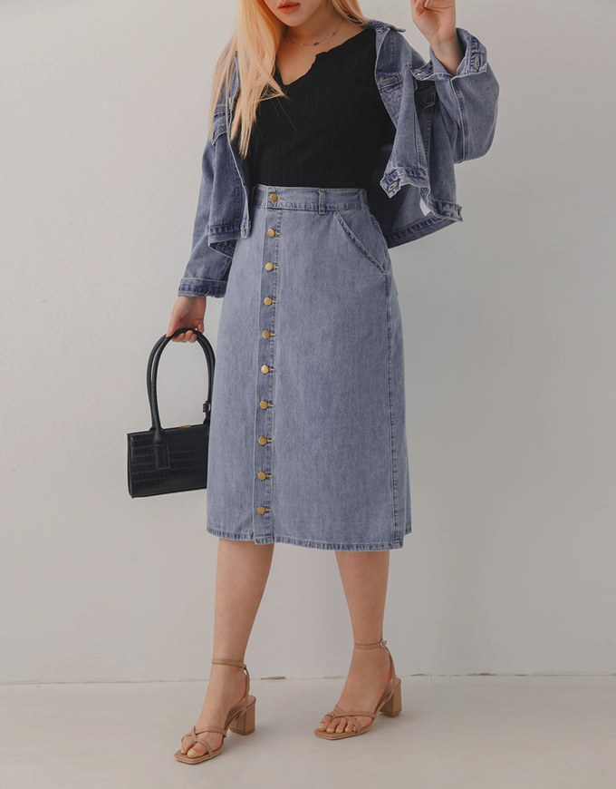 Button-Down Elastic Denim Midi Skirt