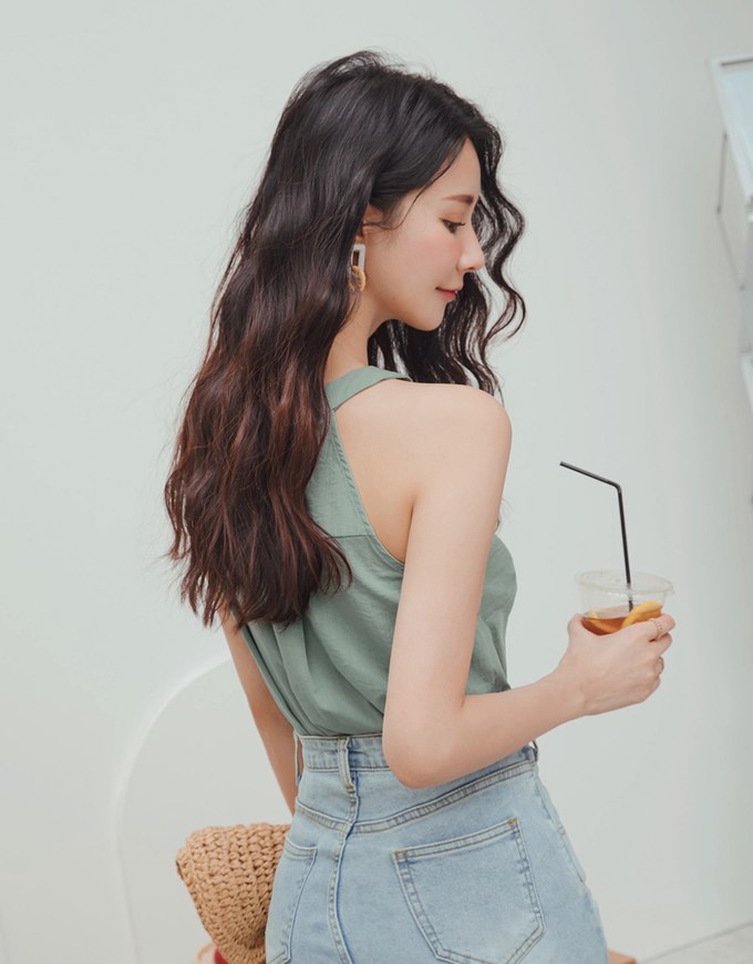 Elevated Detailing Buckle Halter Neck Cami Top