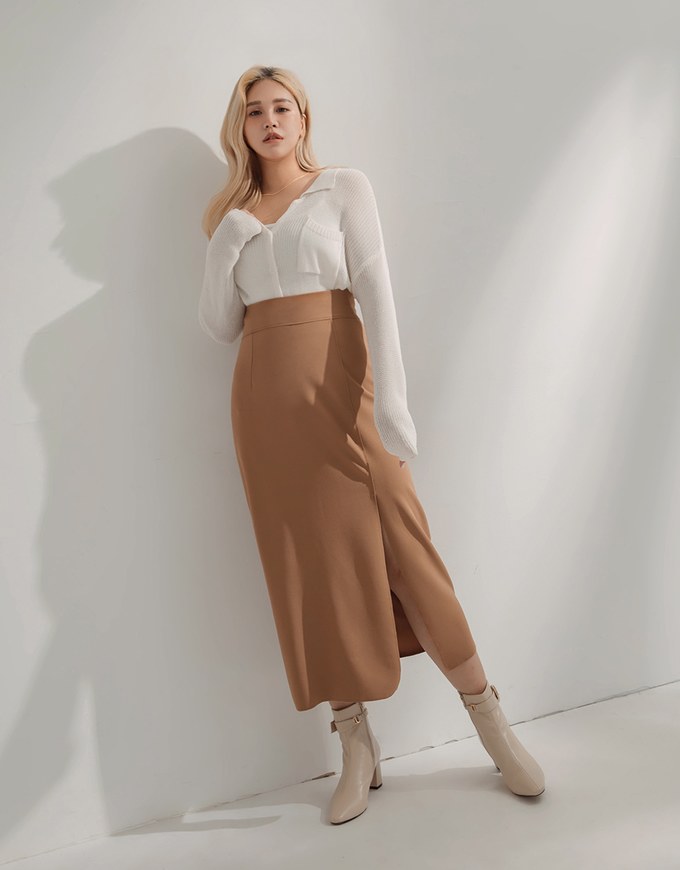 Stark Minimalism High Waisted Slimming Slit Midi Skirt