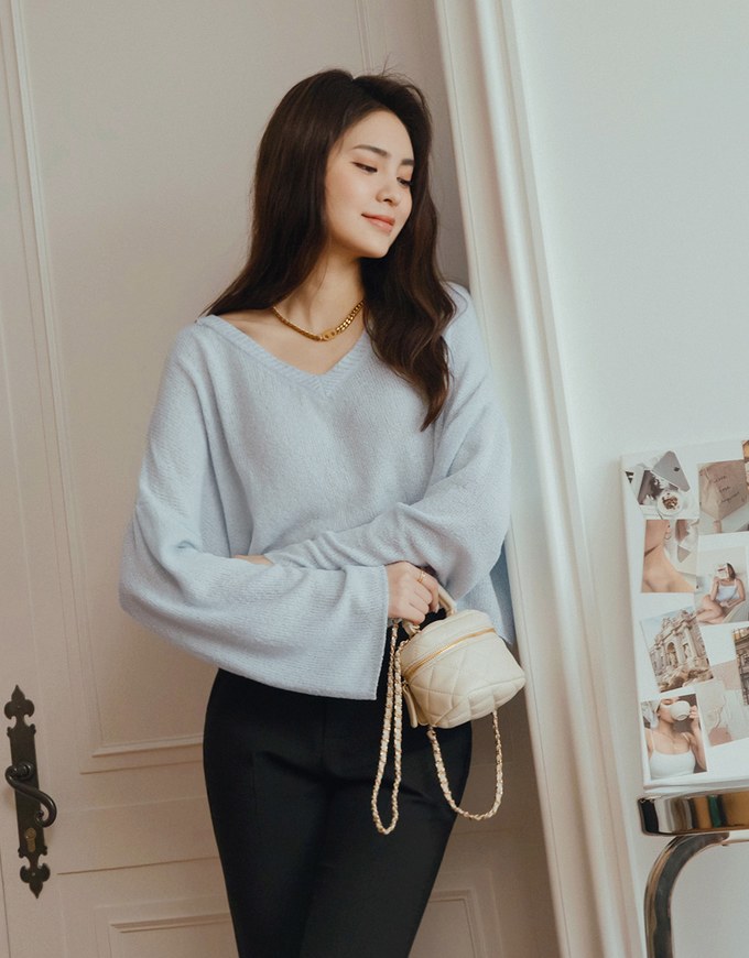 Laidback Wide Sleeves Knit Top