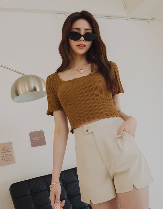 Path Pattern Sleeves Square-Necked Knit Top