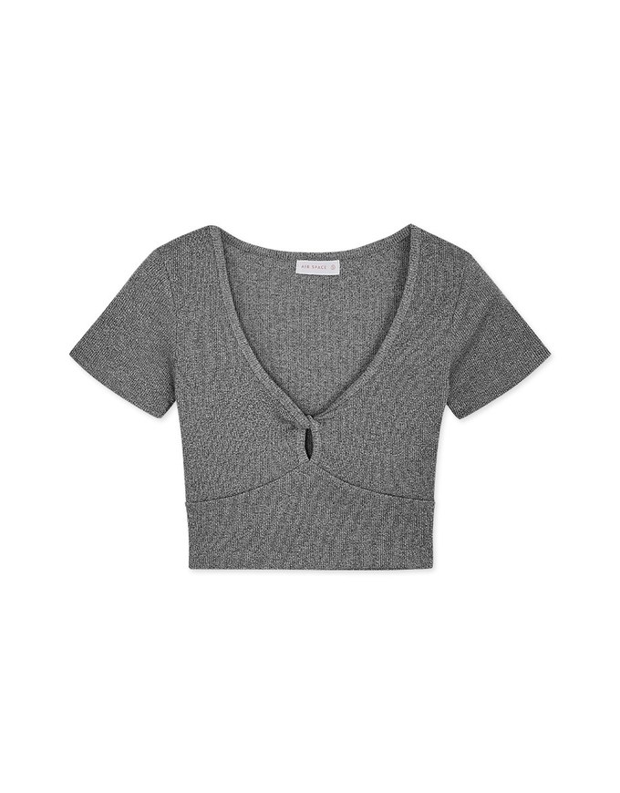 Low-Cut Crop Top With Small Kink