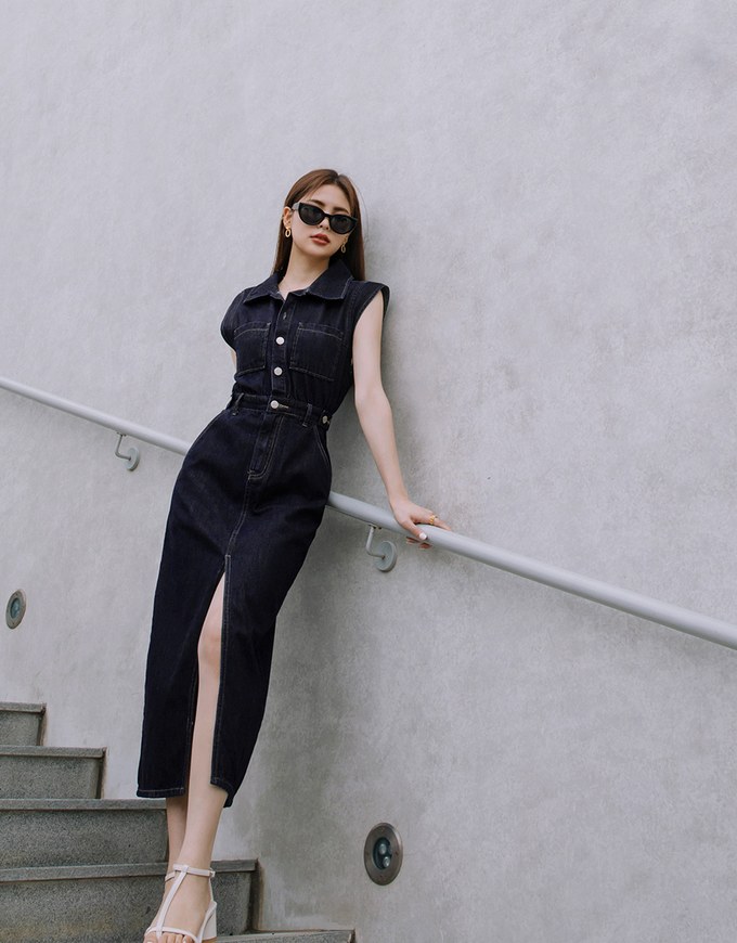 【Vacanza 】 Long Denim Jeans Dress With Lapel Collar And Placket Button Slit