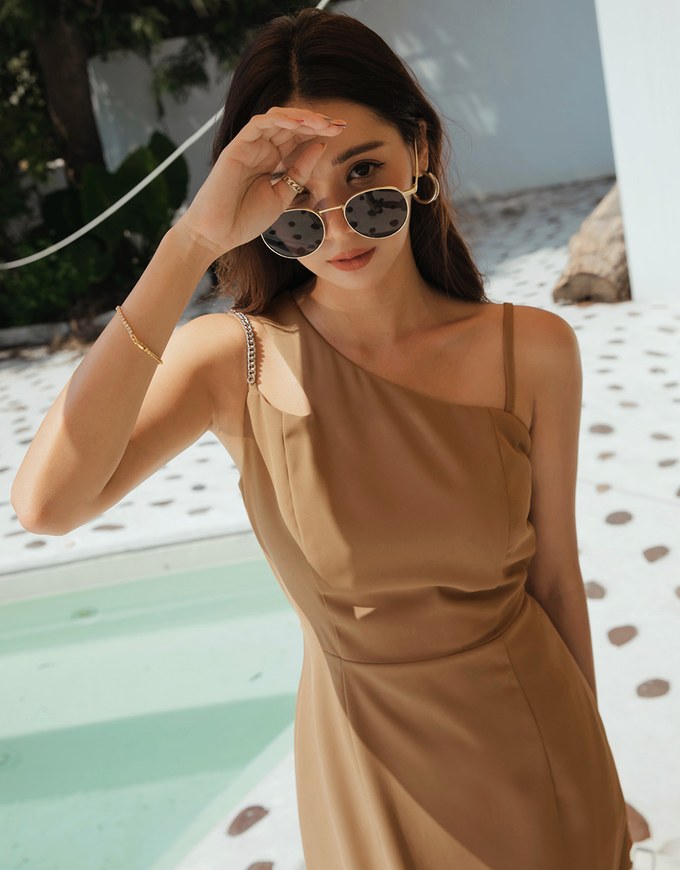 Gold Chain Asymmetric Shoulder Straps Maxi Dress