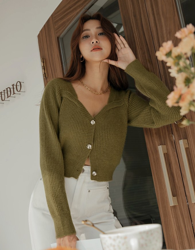 V Neck Buttoned Wool Knit Top