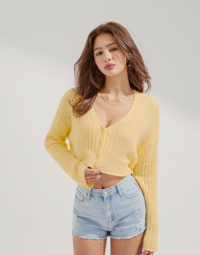Button-Up Knit Cropped Top