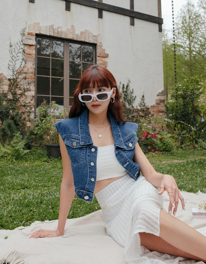 Casual Chic Denim Vest