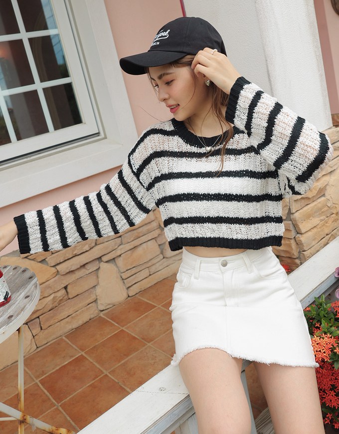 Two Tone Cropped Knit Top