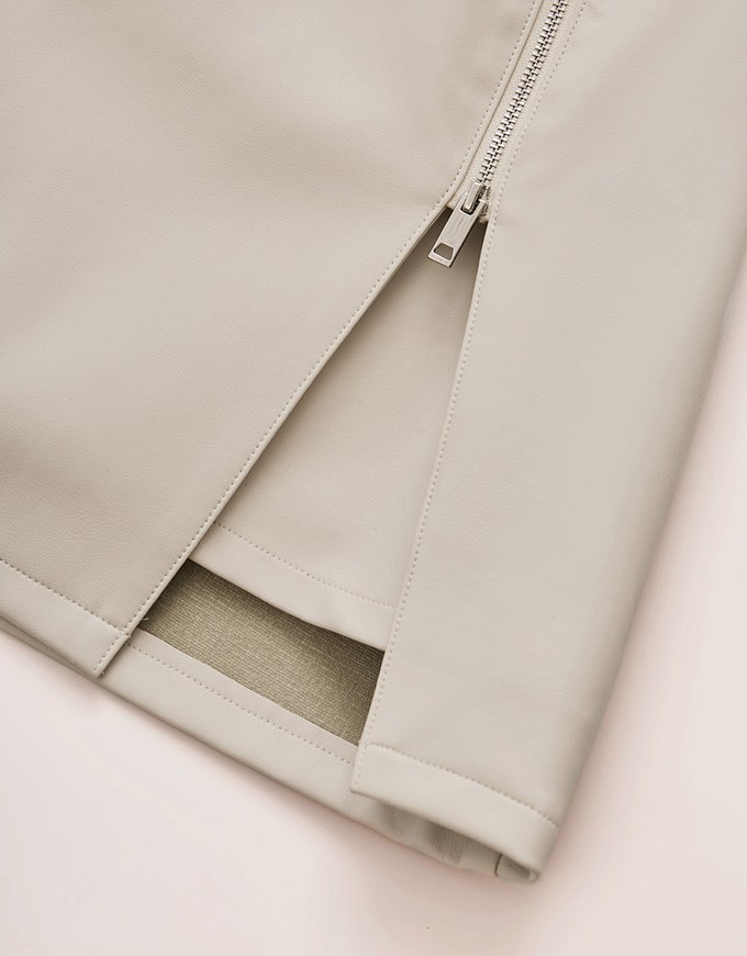 Casual Faux Leather Zipper Slit Mini Skirt