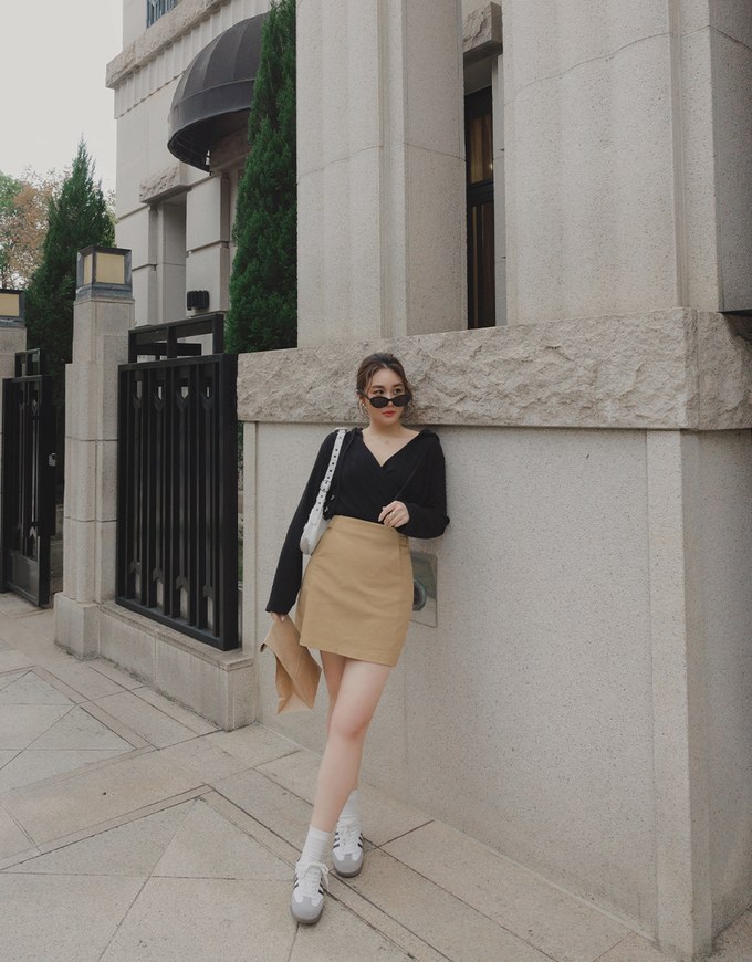 Casual Side-Buttoned Skirts