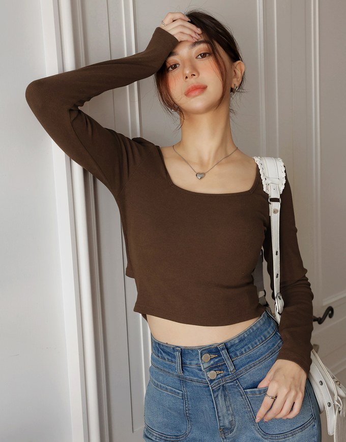 Back Hollow Square Neck Top