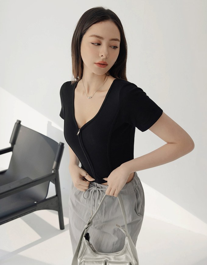 Front Zipper Cinched Knit Top