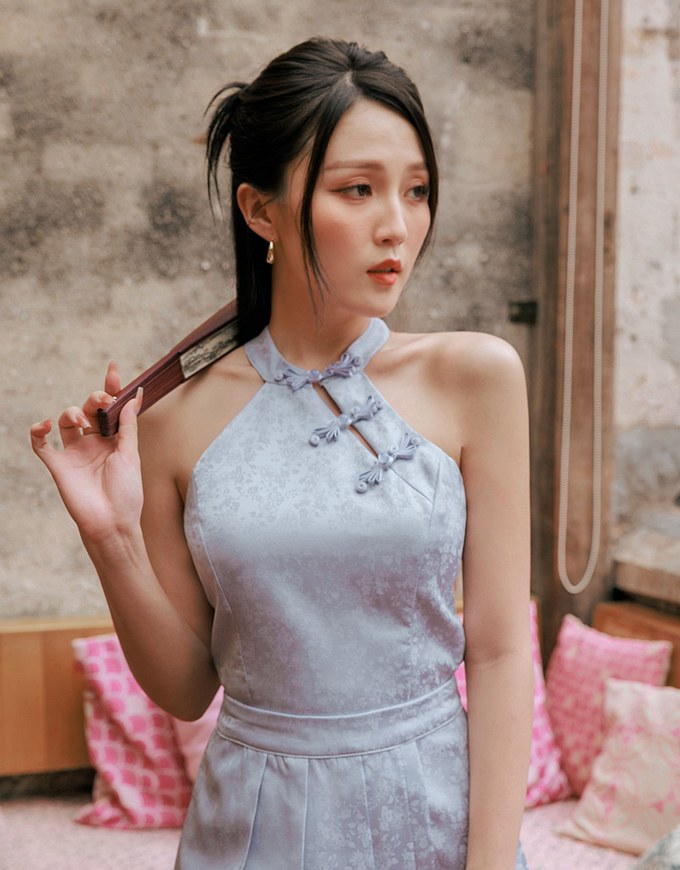 [HXA's Design] Satin Floral Embroidery Halter Cheongsam Qipao Top H02