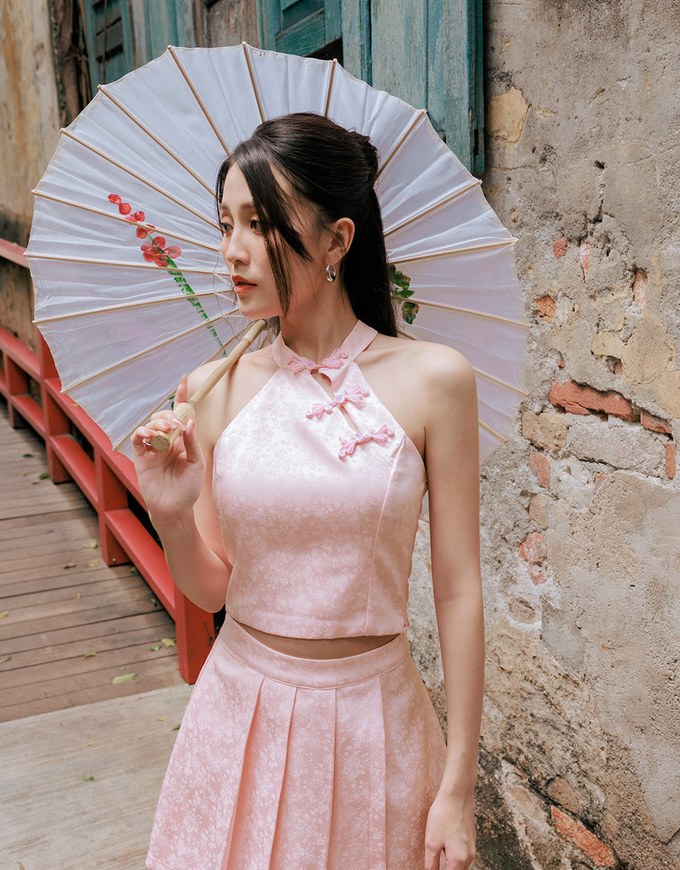 [HXA's Design] Satin Floral Embroidery Halter Cheongsam Qipao Top H02