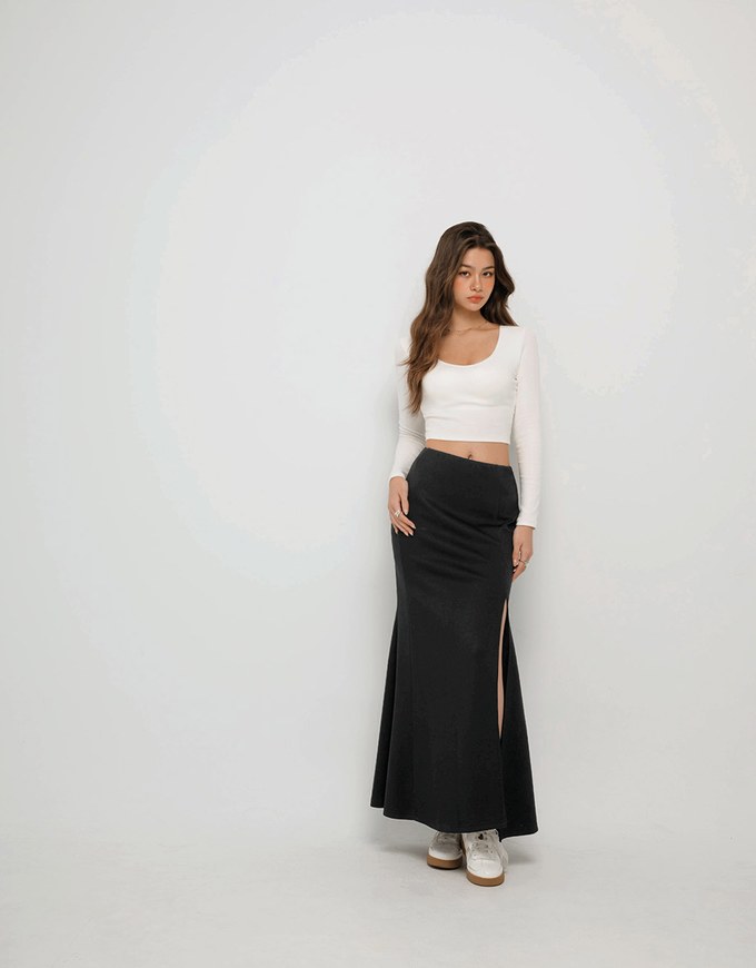 AIRY HOURGLASS Split Hem Maxi Skirt