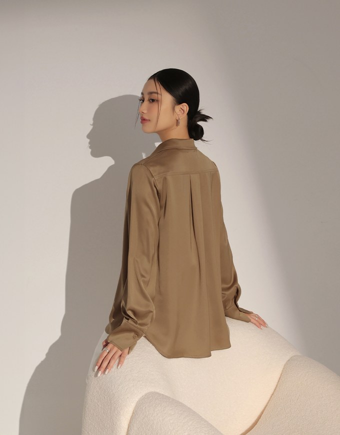 Satin Silk Long Sleeve Collared Loose Blouse