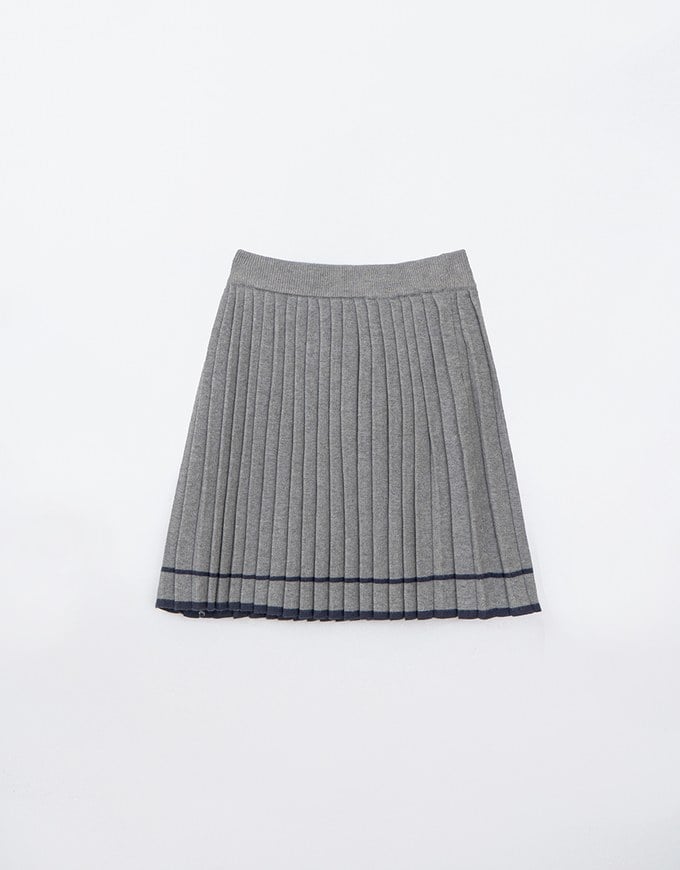 Preppy Knit Mini Skirt With Contrast Trim