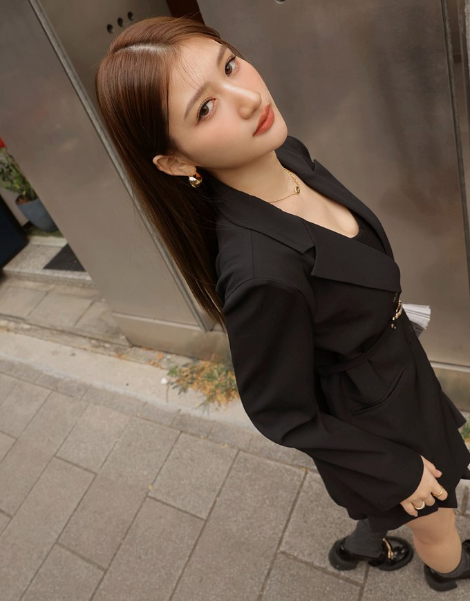 Long Sleeve Oversized Blazer (with Shoulder Pads and Detachable Belt)