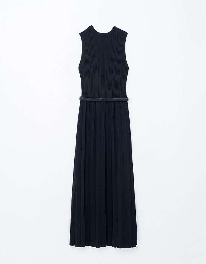 Elegant Knit Maxi Dress (With Belt)