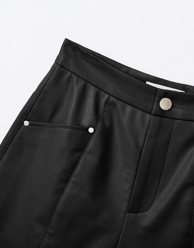 Minimalist Edgy Faux Leather Shorts