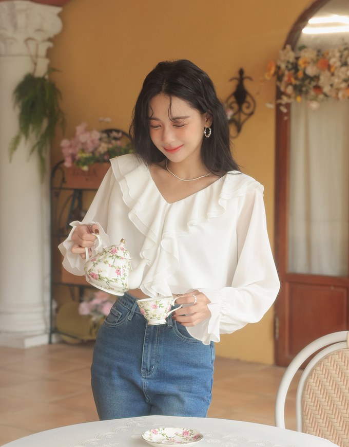 Long Sleeve V Neck Ruffled Sleeve Blouse