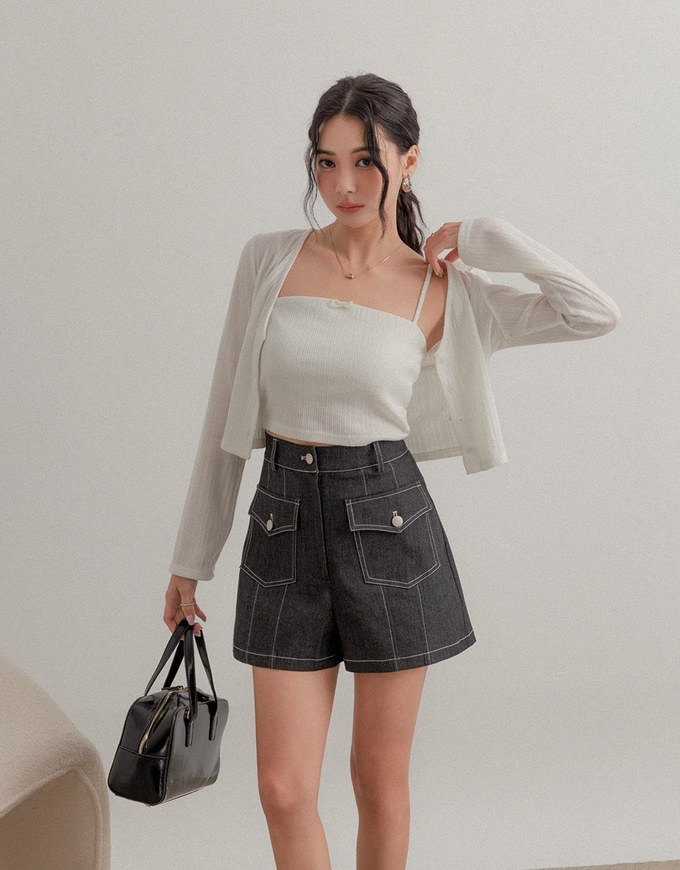 Stitch A Line Shorts With Pockets Details