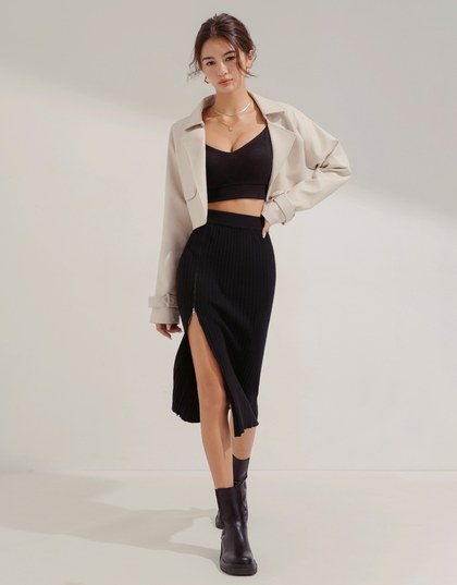 Long Knitted Skirt With Side Zipper Slit