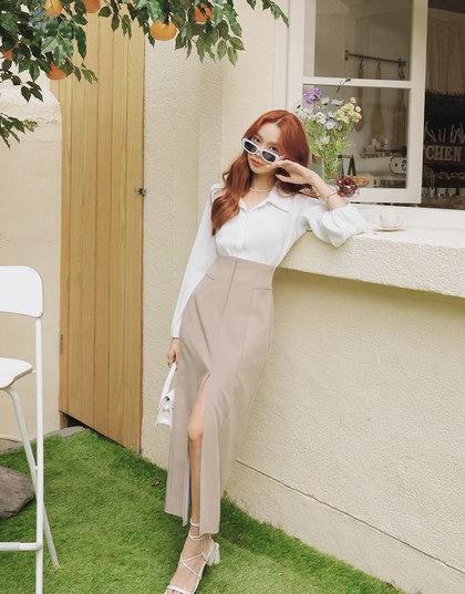 Lapel Buttoned Pleated Crop Top