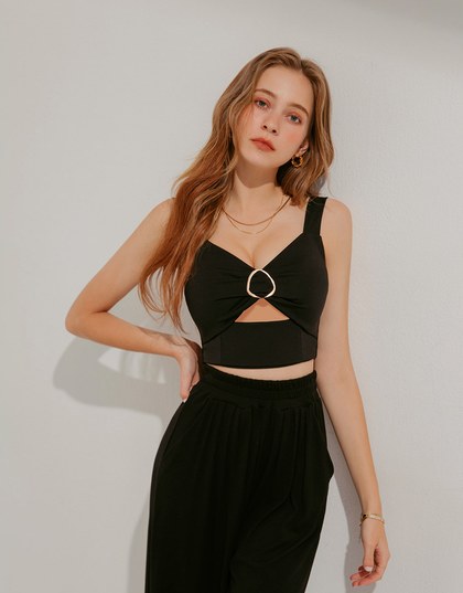 Hollow Wide Shoulder Short Vest (With Chest Pad)