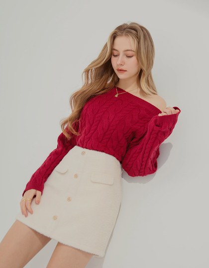 Off-Shoulder Twisted Knitted Top