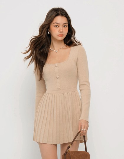 Long Sleeve A Line Pleated Knitted Mini Dress