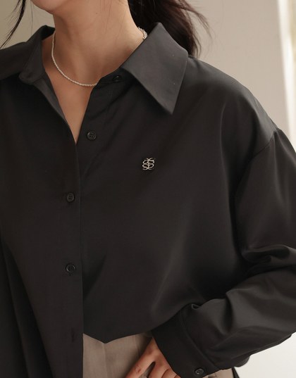 Basic Long Sleeve Button Up Straight Blouse With Air Space Logo Embroidered