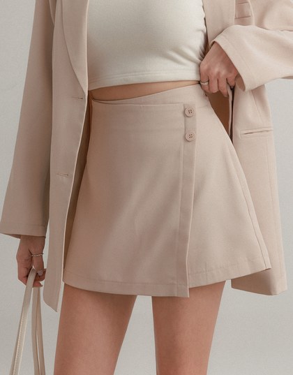 Asymmetric Front Side Button Skort